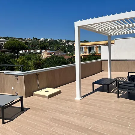 Pensión Manoli Luxury 4*