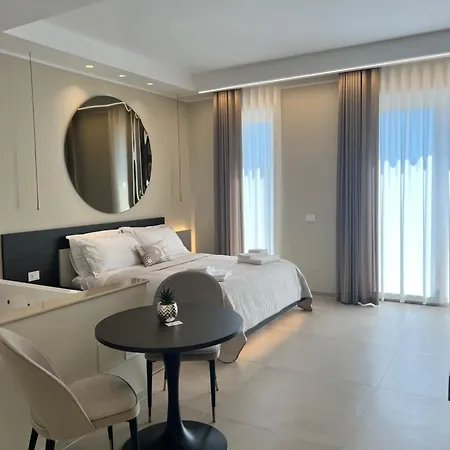 Pensión Manoli Luxury 4*