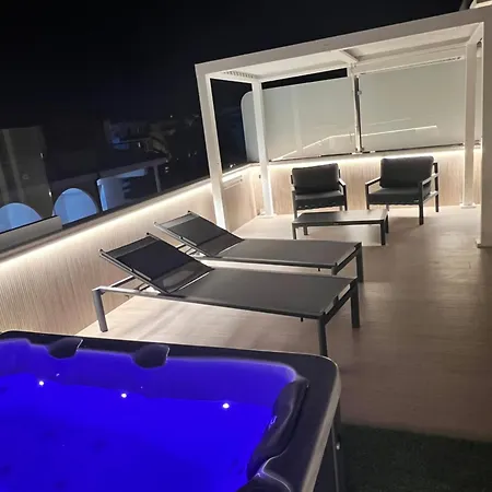 Manoli Luxury 4*