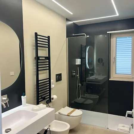 Pensión Manoli Luxury 4*