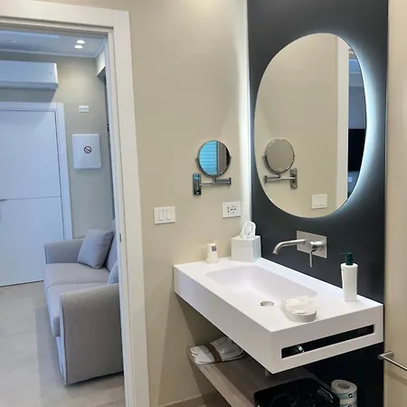 Pensión Manoli Luxury 4*